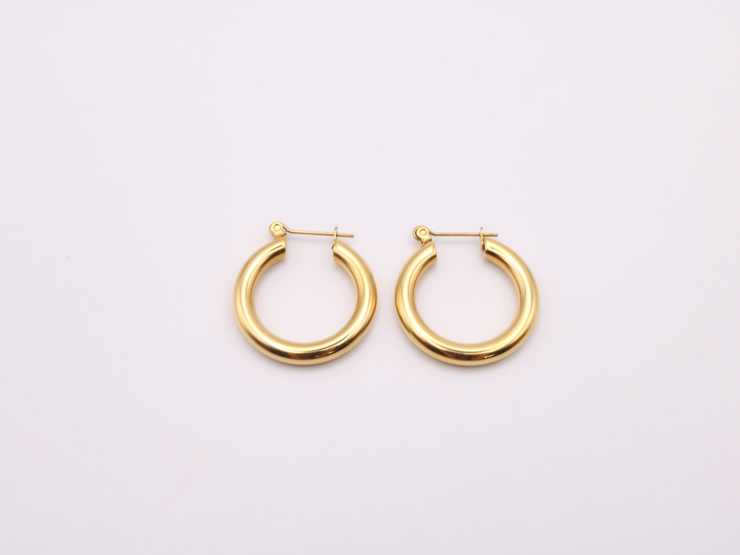 18K GOLD PLATED HOOP EARRINGS