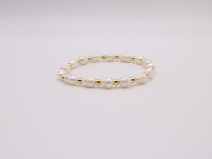 Freshwater pearl elastic bracelet