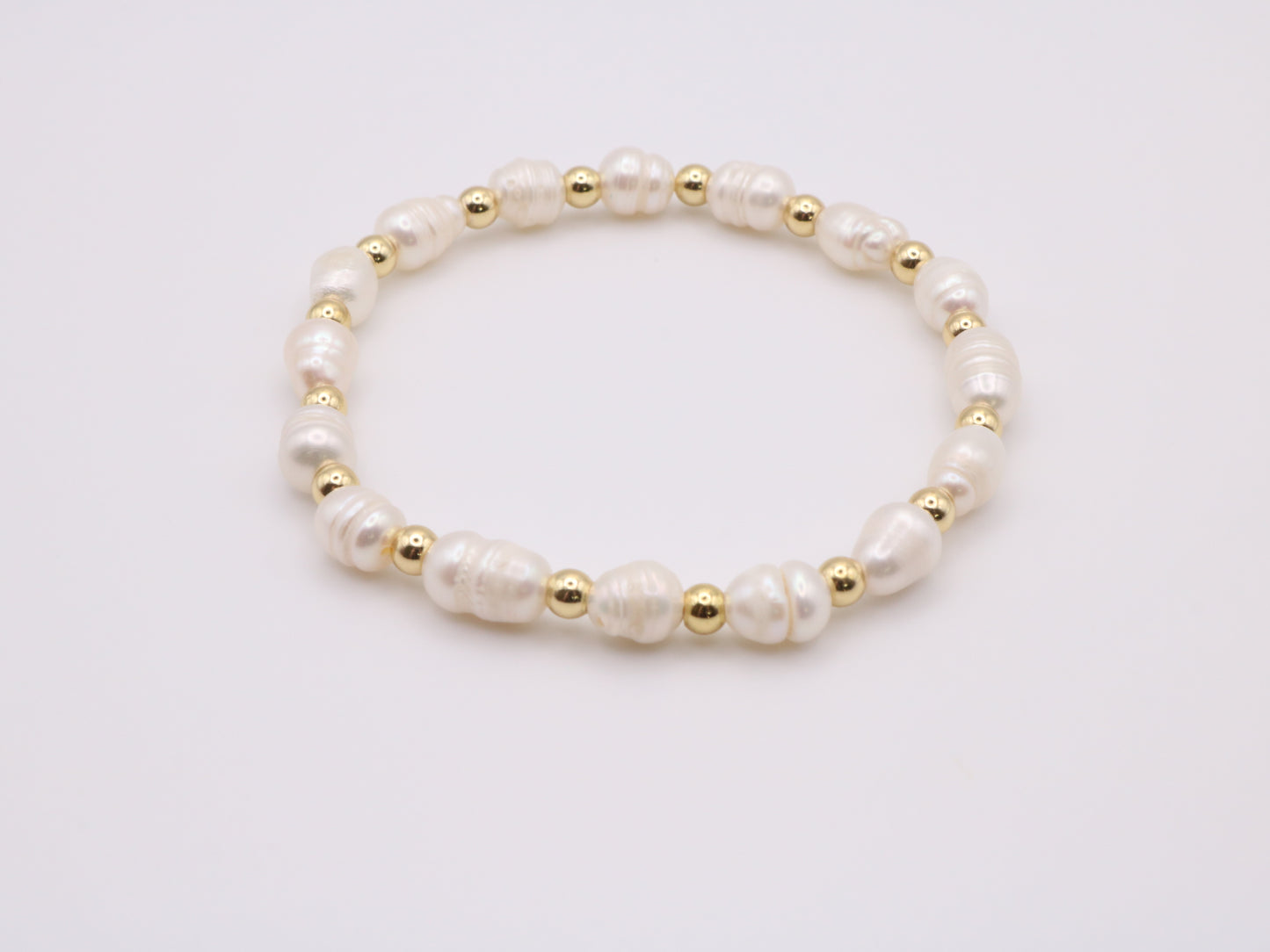 Freshwater pearl elastic bracelet