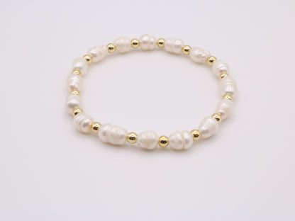 Freshwater pearl elastic bracelet
